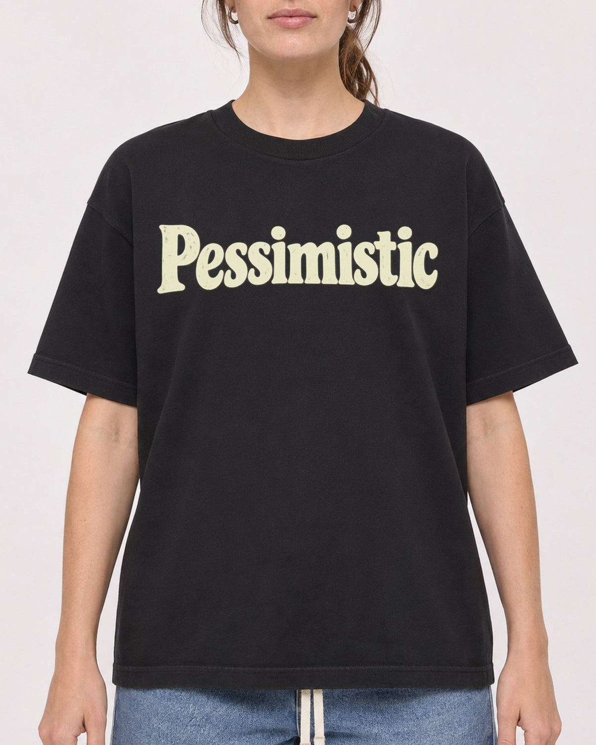 Mockup Boxy Heavyweight Tee Black female close-up 29