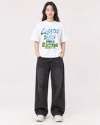 Mockup Boxy Heavyweight Tee White female full-body 03