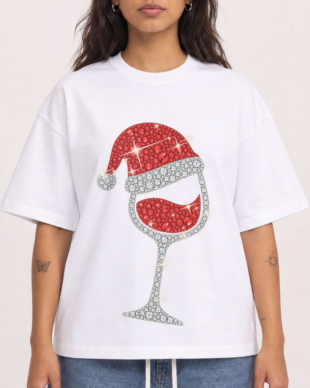 Mockup Boxy Heavyweight Tee White female close-up 06