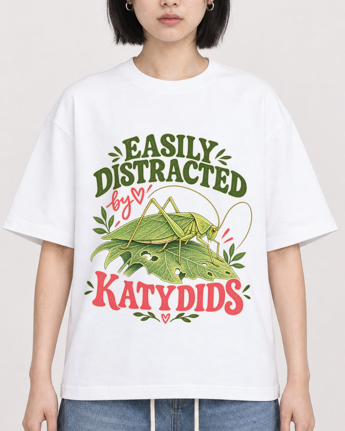 Mockup Boxy Heavyweight Tee White female close-up 11