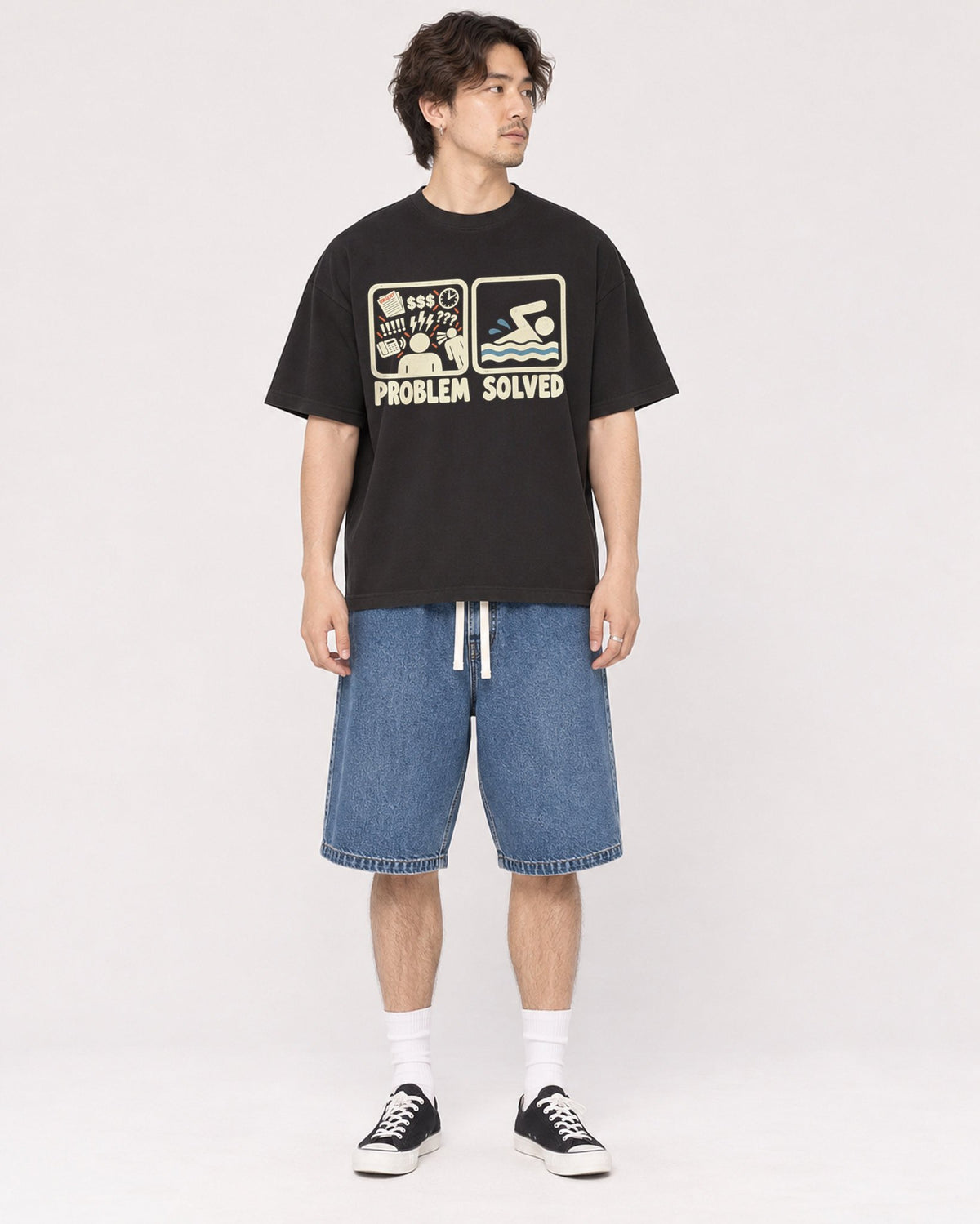 Mockup Boxy Heavyweight Tee Black male full-body 03