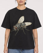 Mockup Boxy Heavyweight Tee Black female close-up 12