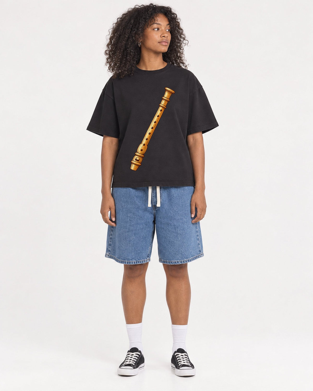 Mockup Boxy Heavyweight Tee Black female full-body 05