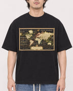 Mockup Boxy Heavyweight Tee Black male close-up 03