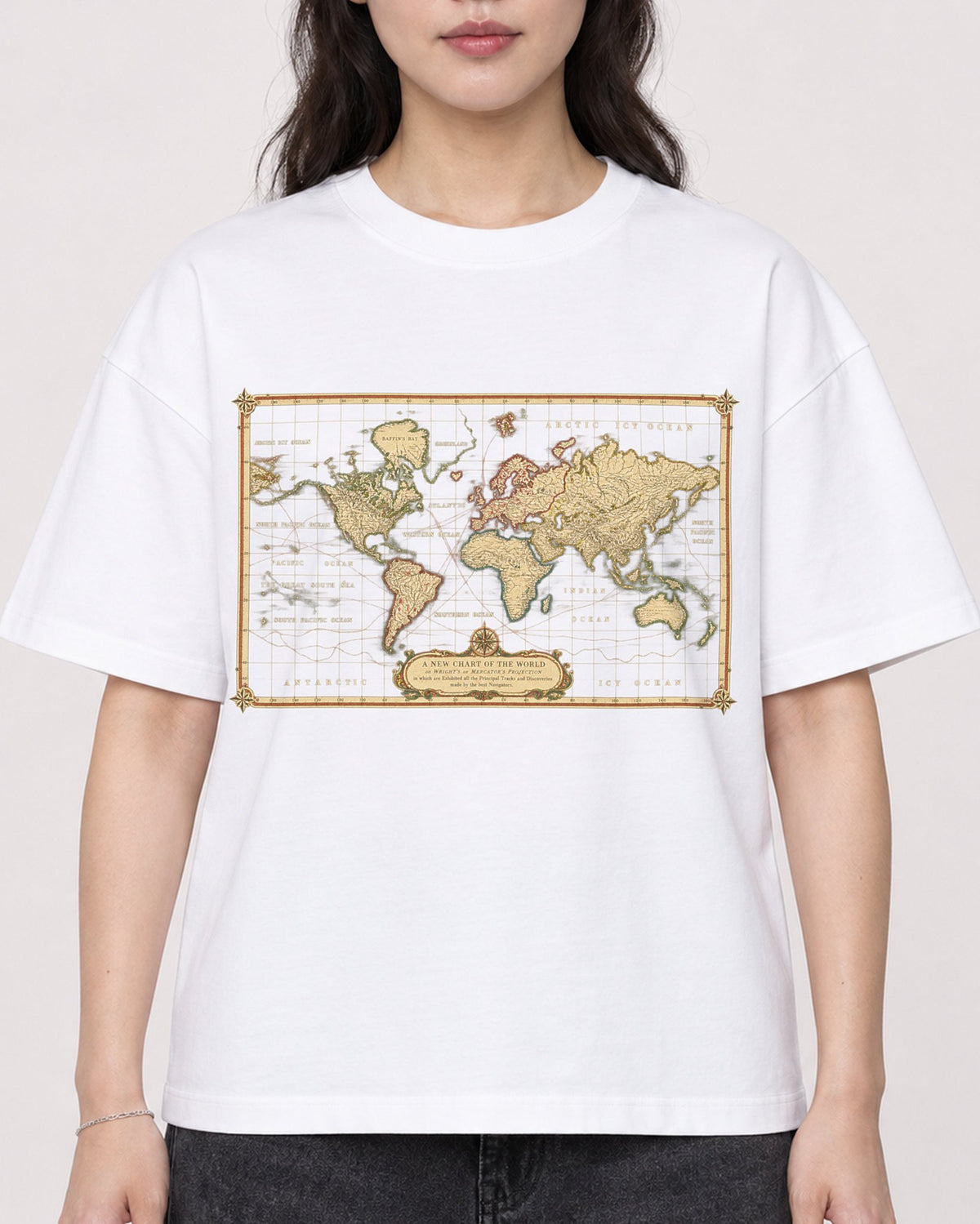 Mockup Boxy Heavyweight Tee White female close-up 03
