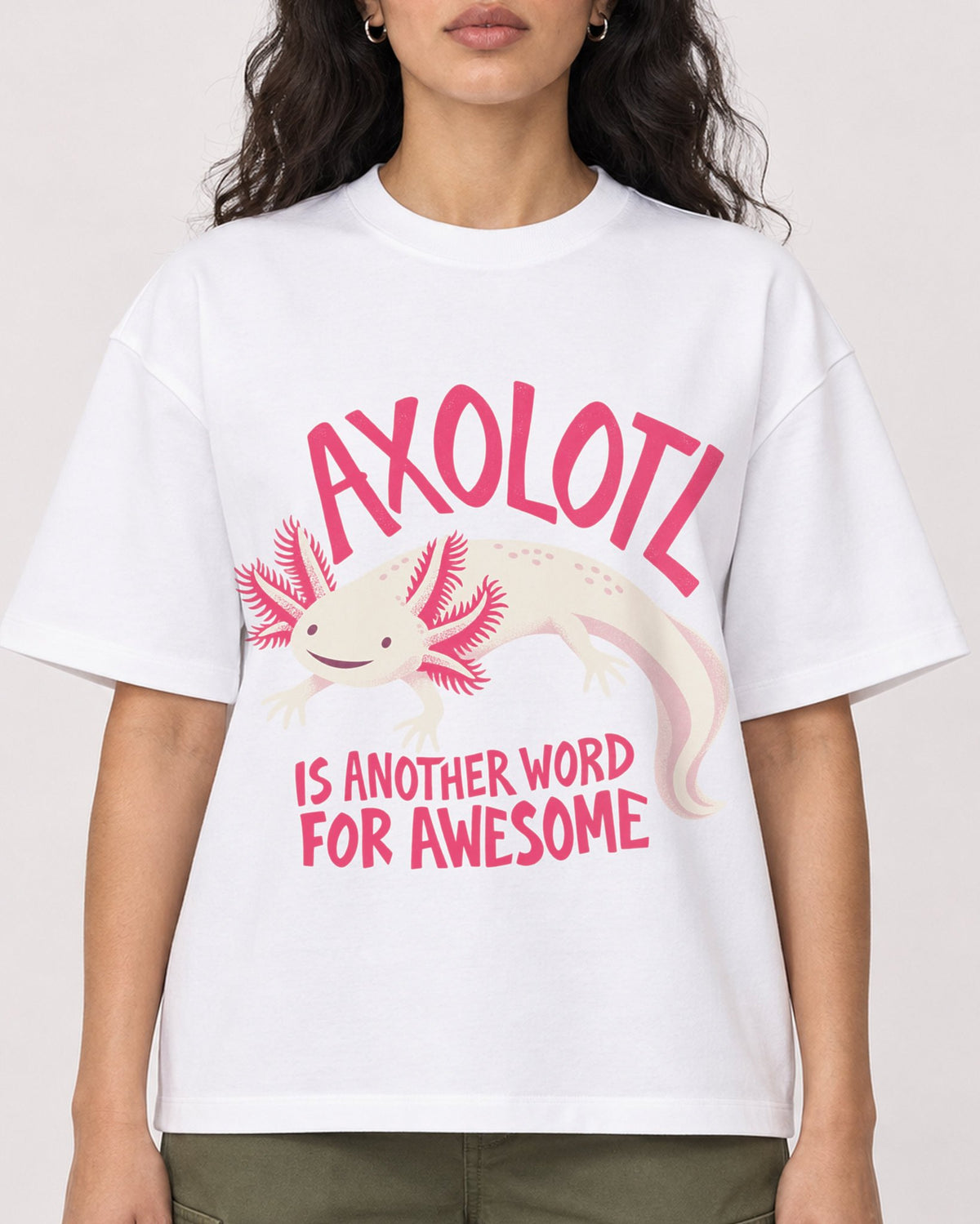 Mockup Boxy Heavyweight Tee White female close-up 07