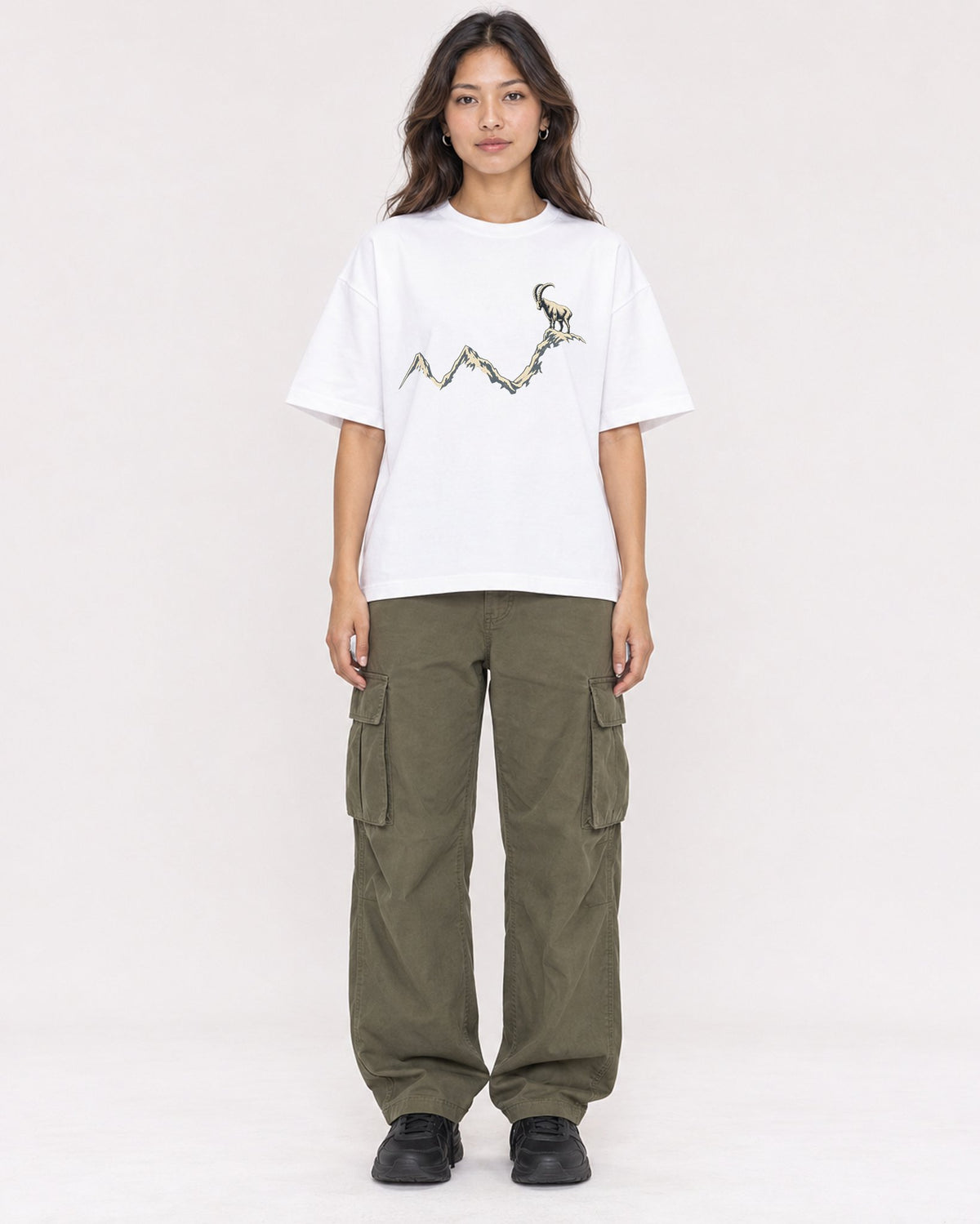 Mockup Boxy Heavyweight Tee White female full-body 02