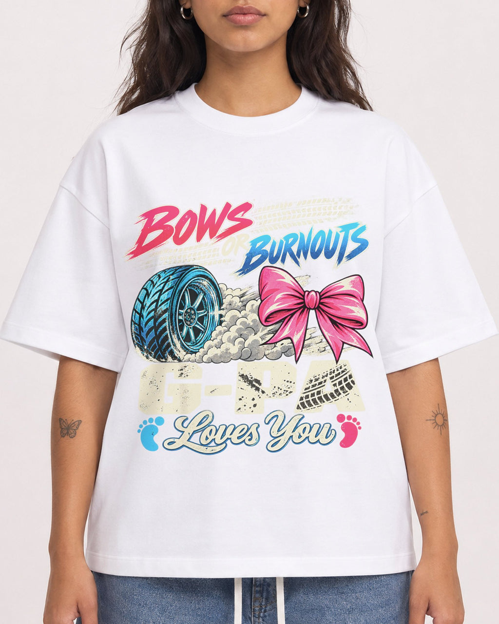 Mockup Boxy Heavyweight Tee White female close-up 06