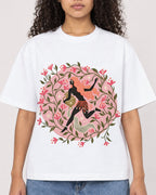 Mockup Boxy Heavyweight Tee White female close-up 10
