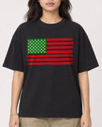 Mockup Boxy Heavyweight Tee Black female close-up 02