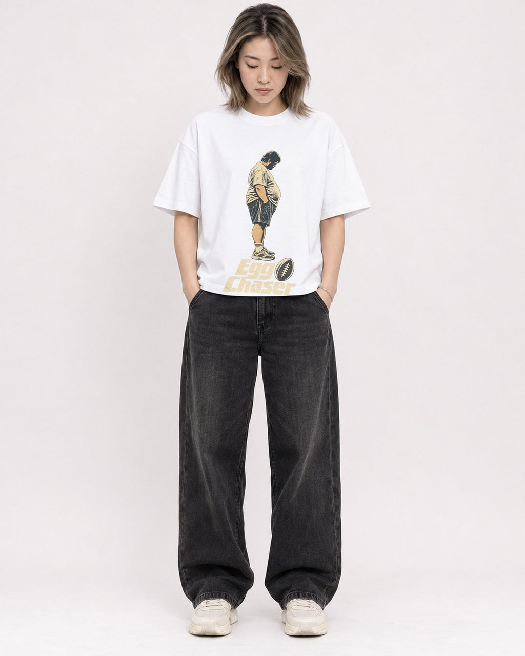 Mockup Boxy Heavyweight Tee White female full-body 33