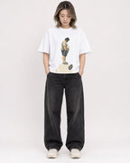 Mockup Boxy Heavyweight Tee White female full-body 33