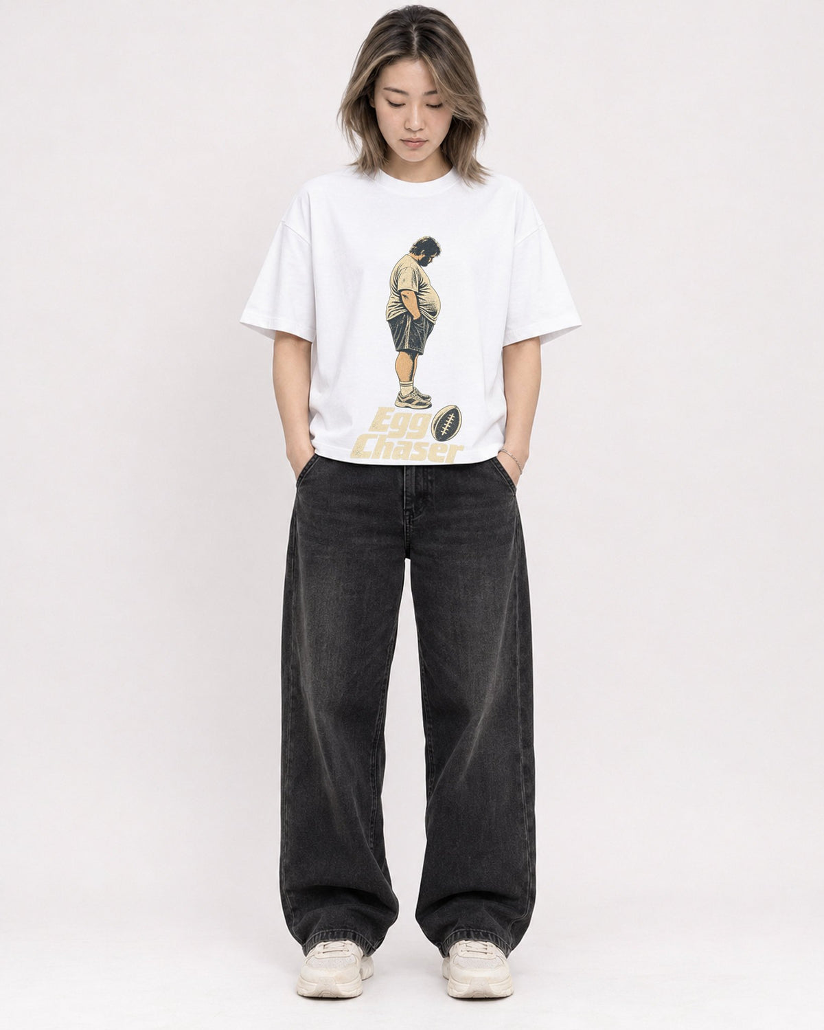 Mockup Boxy Heavyweight Tee White female full-body 33