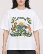 Mockup Boxy Heavyweight Tee White female close-up 13