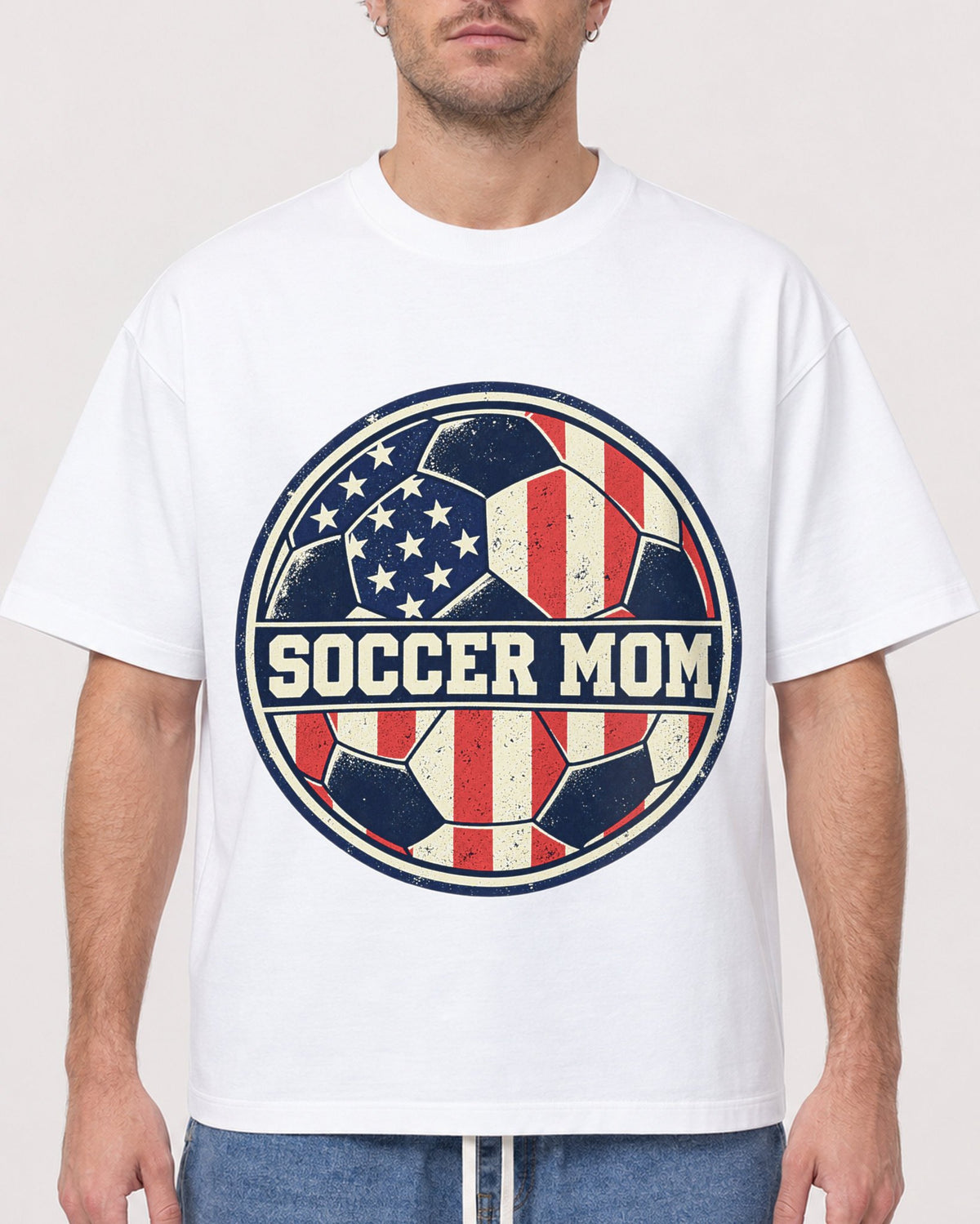 Mockup Boxy Heavyweight Tee White male close-up 08