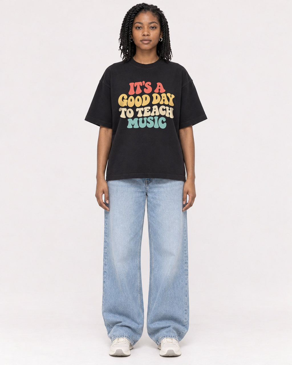Mockup Boxy Heavyweight Tee Black female full-body 15