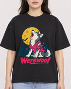 Mockup Boxy Heavyweight Tee Black female close-up 03