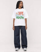 Mockup Boxy Heavyweight Tee White female full-body 04