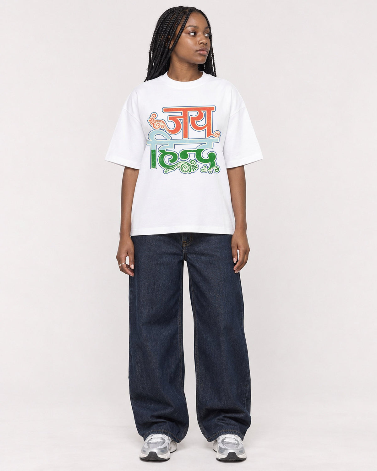 Mockup Boxy Heavyweight Tee White female full-body 04