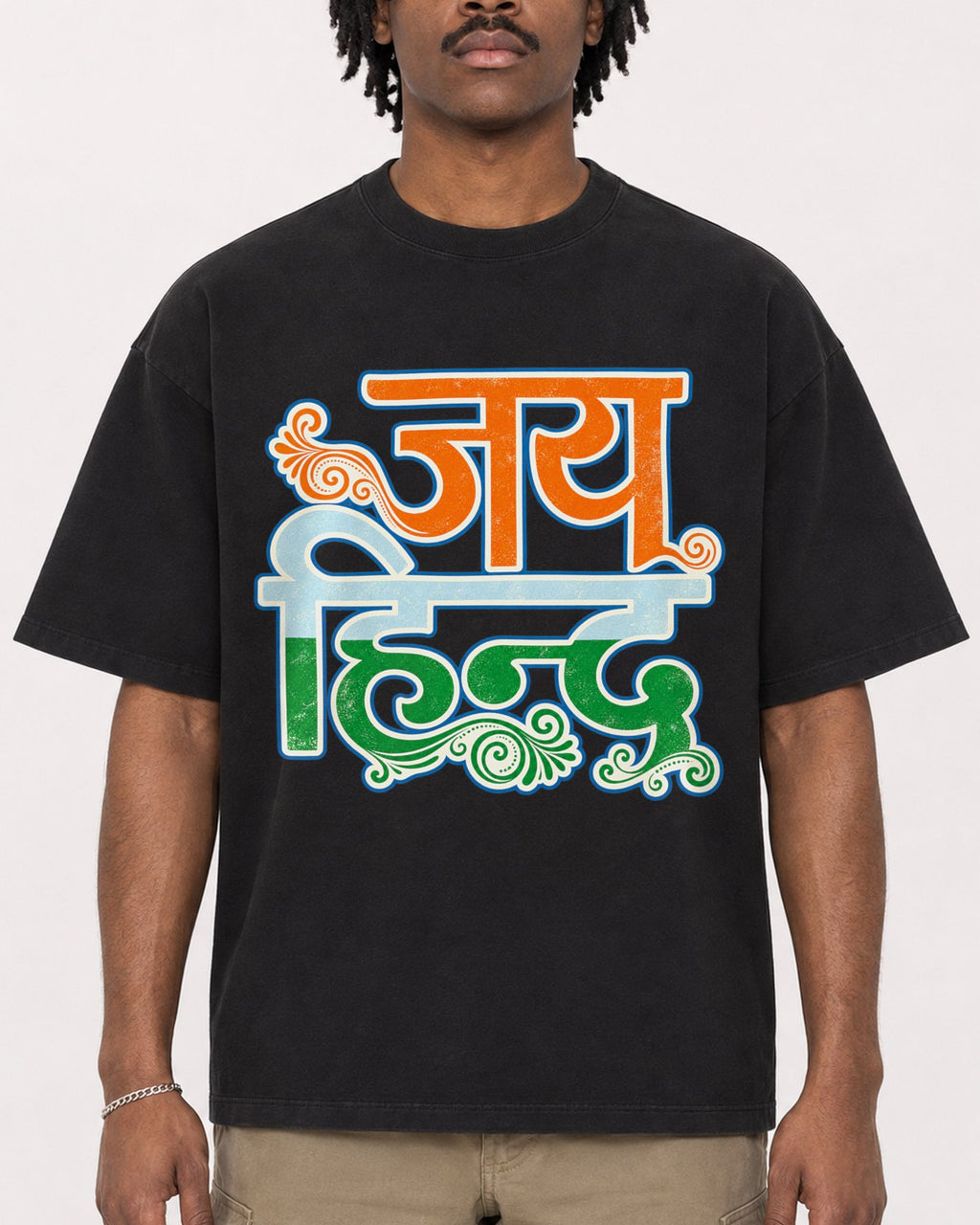 Mockup Boxy Heavyweight Tee Black male close-up 04
