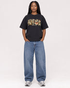 Mockup Boxy Heavyweight Tee Black female full-body 04