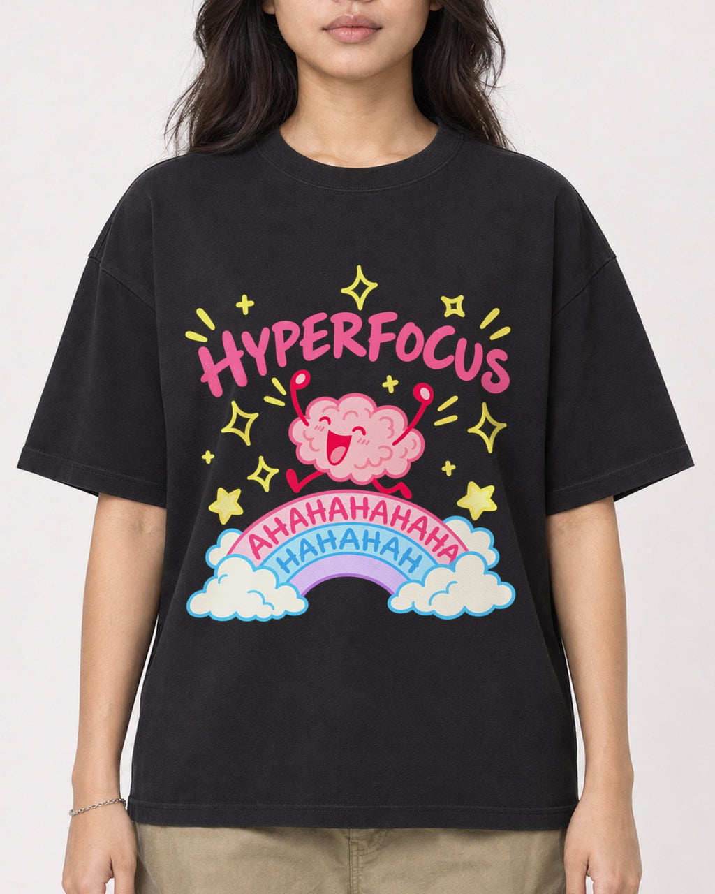 Mockup Boxy Heavyweight Tee Black female close-up 02