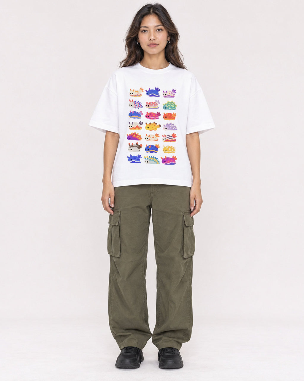 Mockup Boxy Heavyweight Tee White female full-body 02
