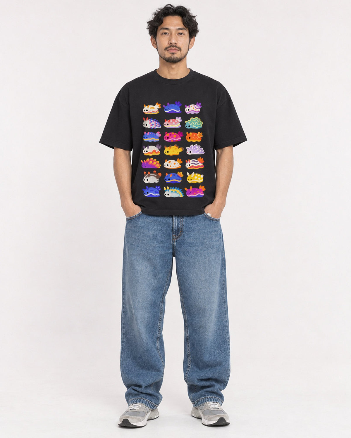 Mockup Boxy Heavyweight Tee Black male full-body 02