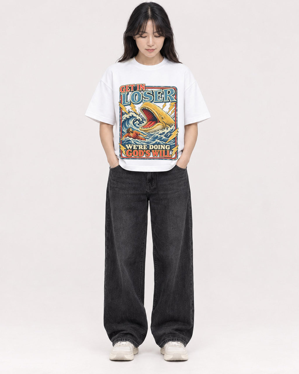 Mockup Boxy Heavyweight Tee White female full-body 13