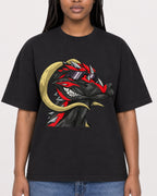 Mockup Boxy Heavyweight Tee Black female close-up 04