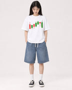 Mockup Boxy Heavyweight Tee White female full-body 01