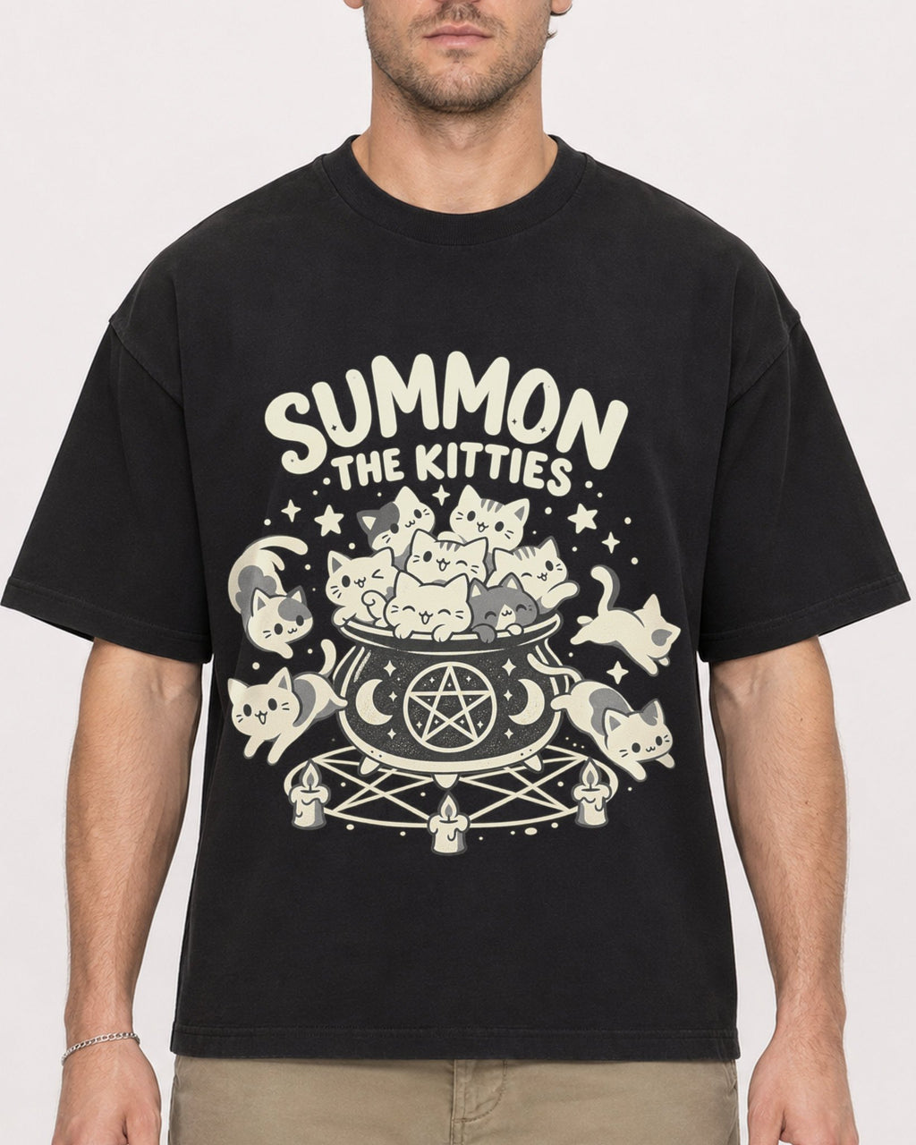 Mockup Boxy Heavyweight Tee Black male close-up 08