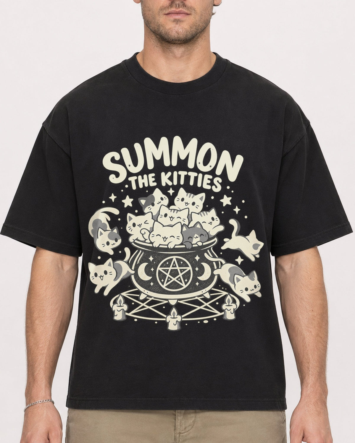 Mockup Boxy Heavyweight Tee Black male close-up 08