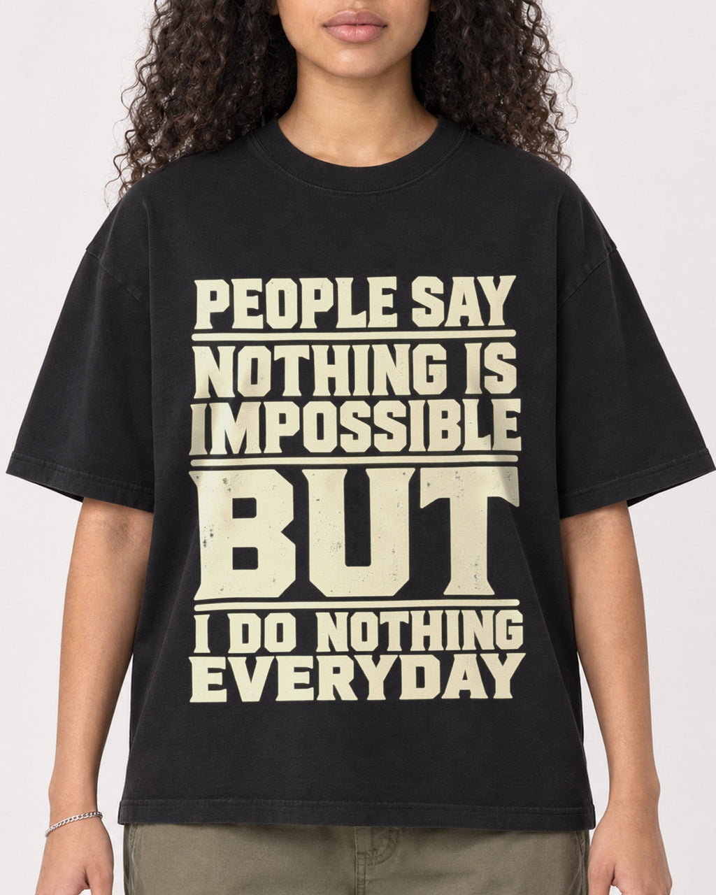 Mockup Boxy Heavyweight Tee Black female close-up 10