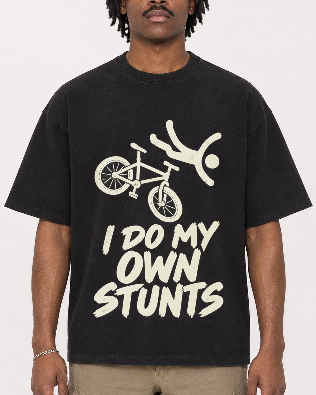 Mockup Boxy Heavyweight Tee Black male close-up 04