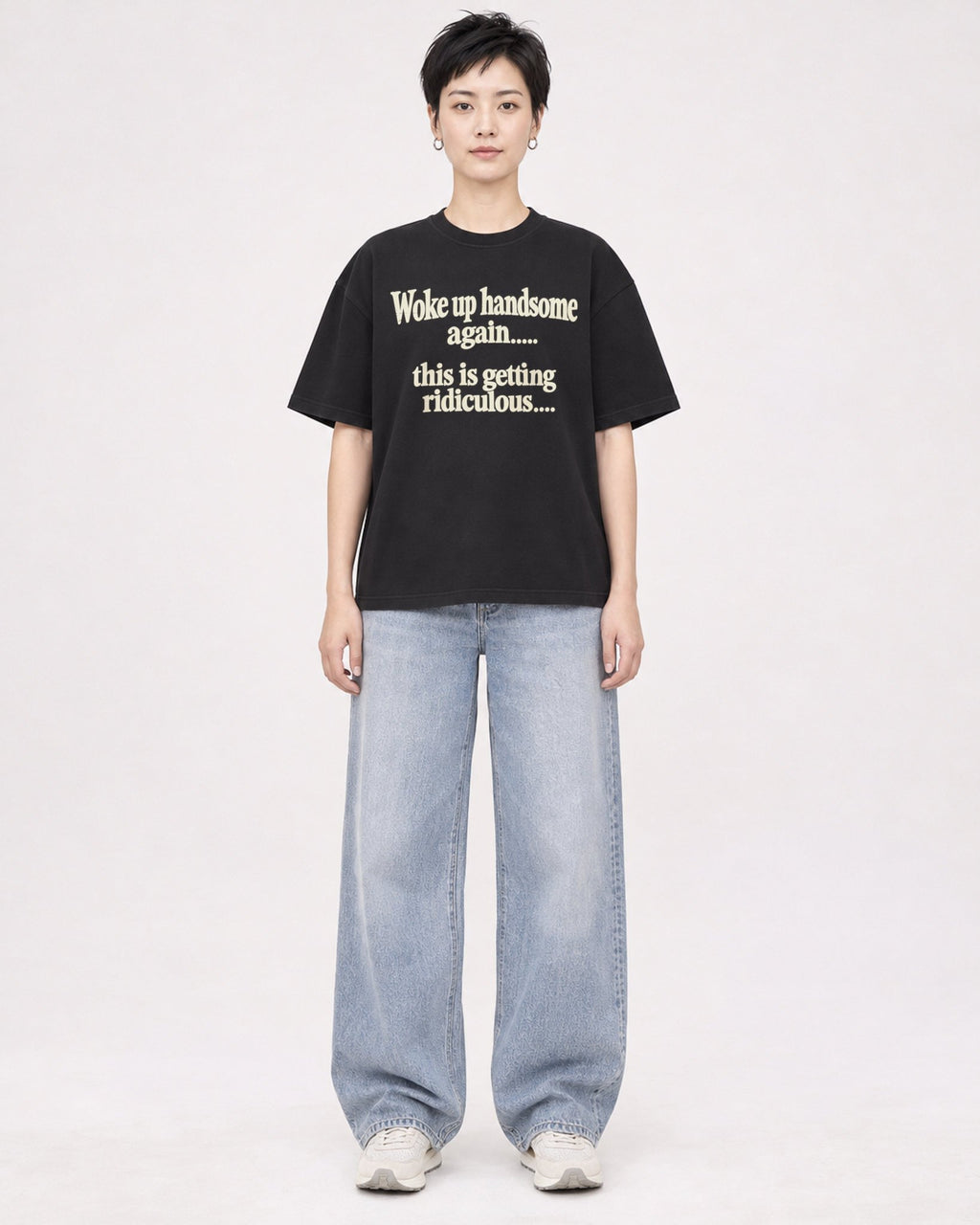 Mockup Boxy Heavyweight Tee Black female full-body 23