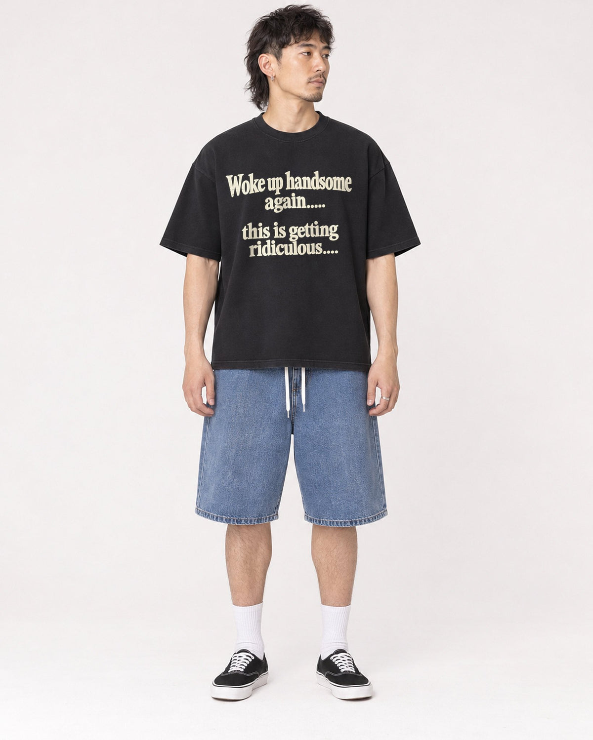 Mockup Boxy Heavyweight Tee Black male full-body 23