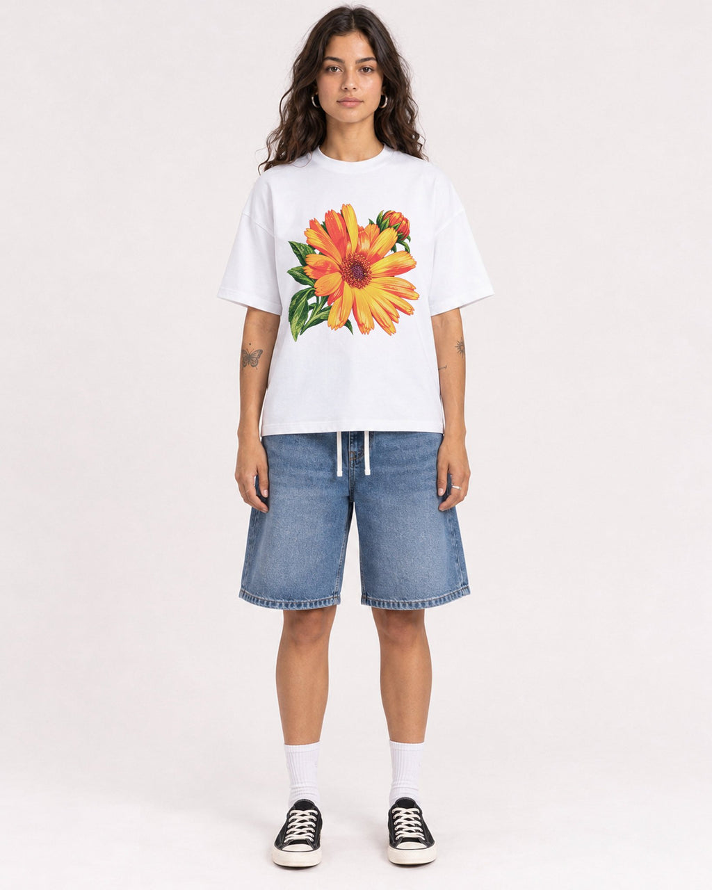 Mockup Boxy Heavyweight Tee White female full-body 06