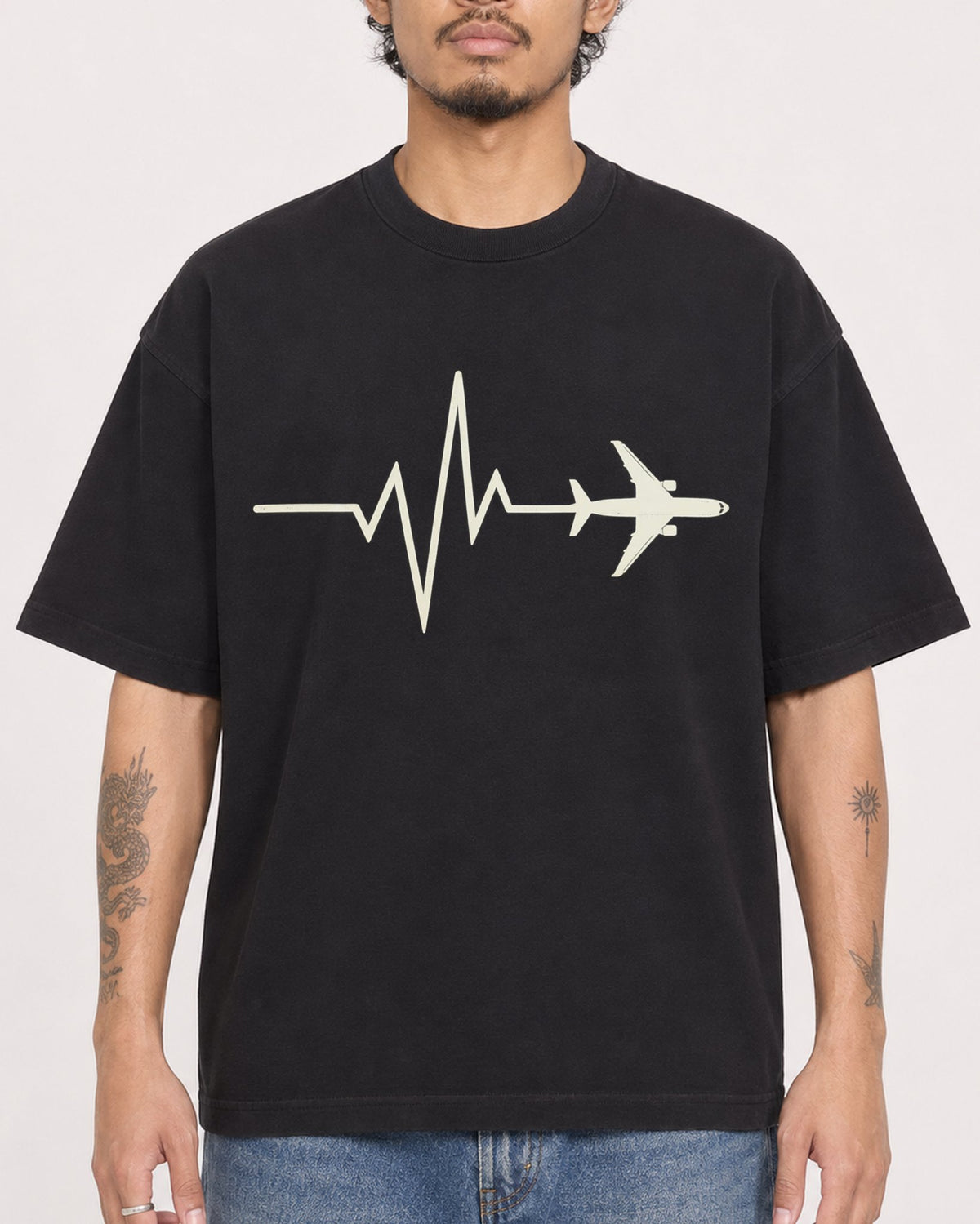 Mockup Boxy Heavyweight Tee Black male close-up 42