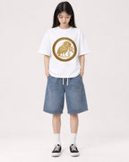Mockup Boxy Heavyweight Tee White female full-body 01