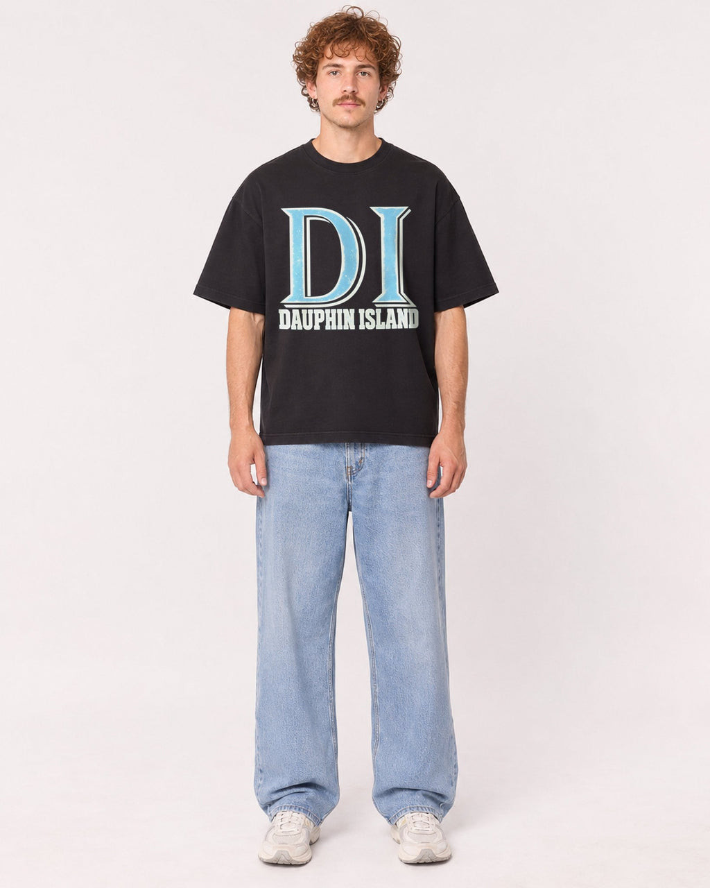 Mockup Boxy Heavyweight Tee Black male full-body 09