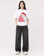 Mockup Boxy Heavyweight Tee White female full-body 03