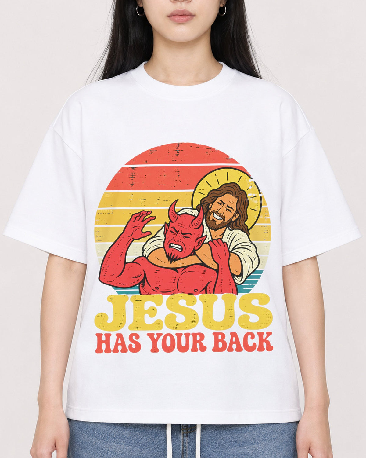 Mockup Boxy Heavyweight Tee White female close-up 01