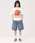 Mockup Boxy Heavyweight Tee White female full-body 01
