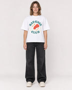 Mockup Boxy Heavyweight Tee White female full-body 38