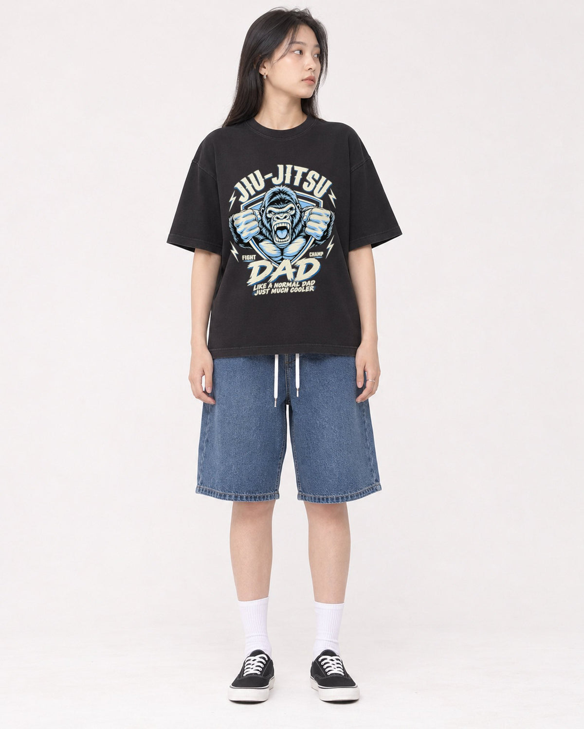 Mockup Boxy Heavyweight Tee Black female full-body 01
