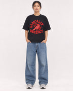 Mockup Boxy Heavyweight Tee Black female full-body 12