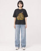 Mockup Boxy Heavyweight Tee Black female full-body 11