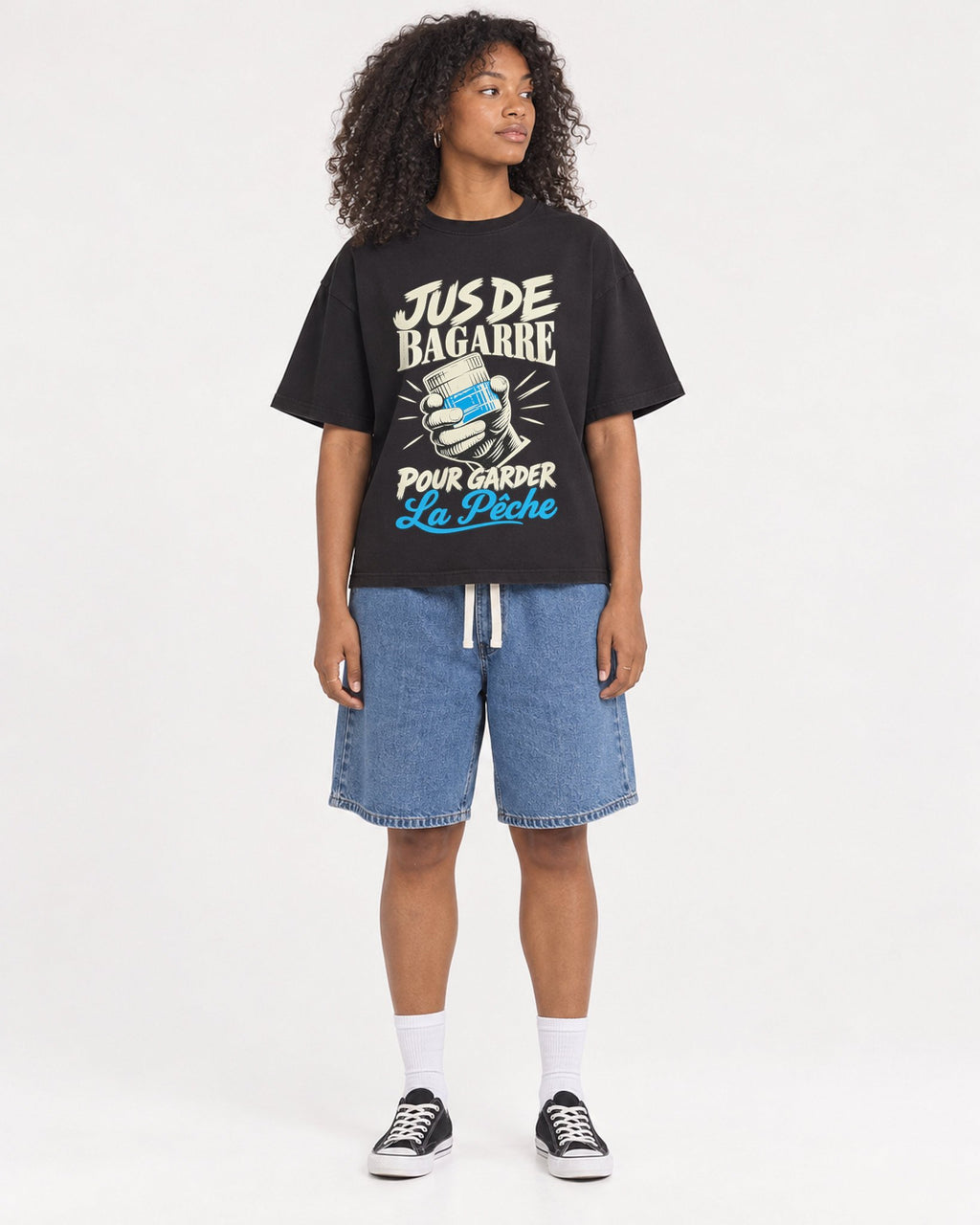 Mockup Boxy Heavyweight Tee Black female full-body 05
