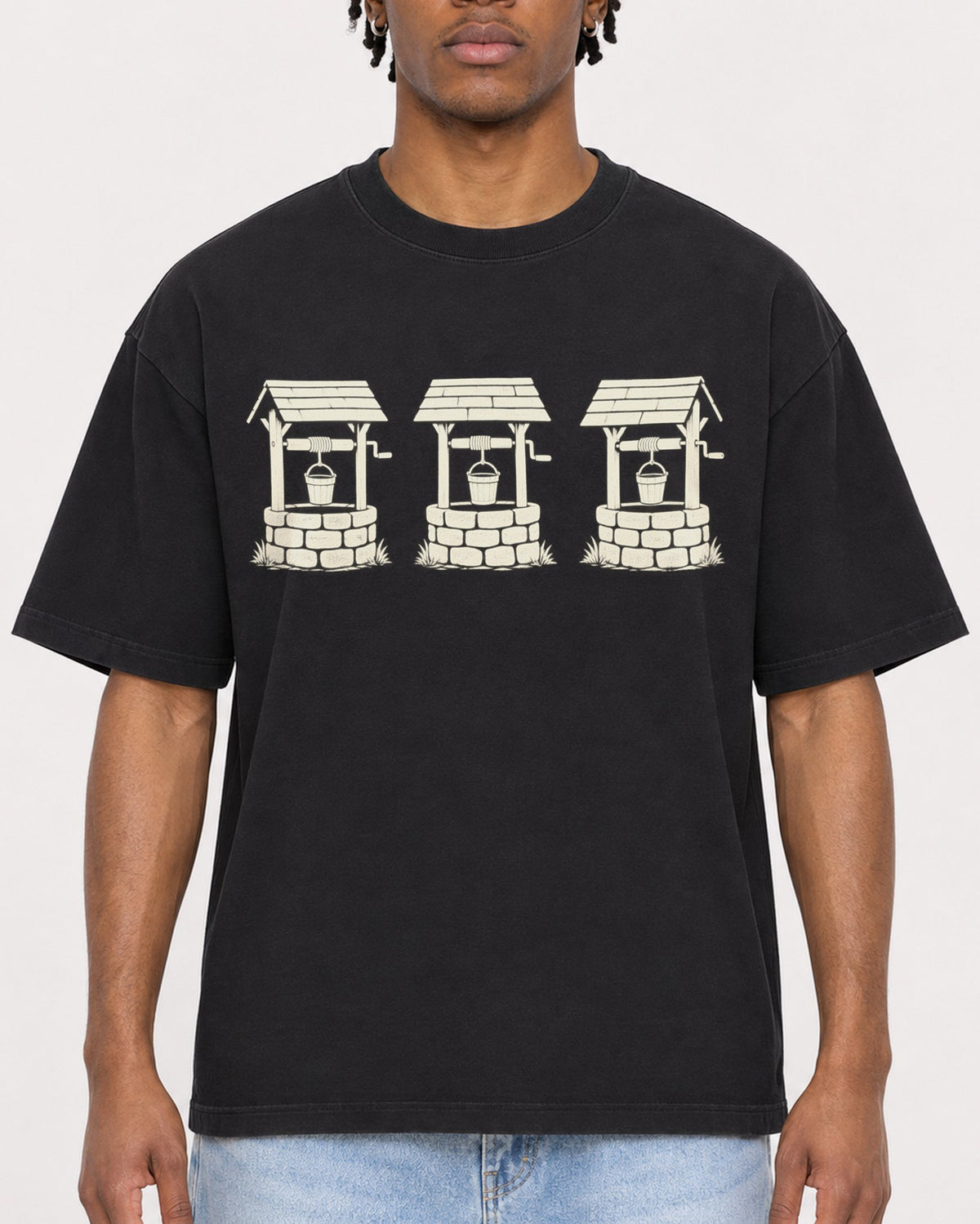 Mockup Boxy Heavyweight Tee Black male close-up 05